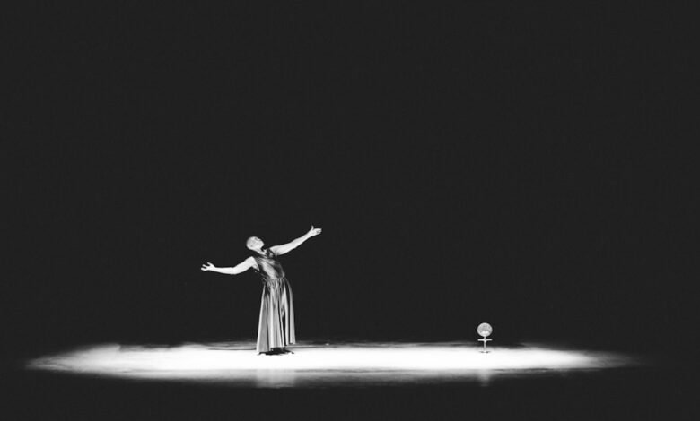 Un ballet basado en la vida de Josephine Baker abre la temporada de otoño en Théâtre des Champs-Elées, y otras noticias, superficie