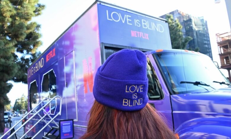 El productor de ‘Love is Blind’ y Netflix demandados en términos de trabajo, “extra” rumor