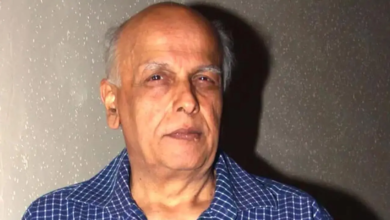 SRK es un pájaro raro involuntario, Manoj Vajpayee, se extiende: Mahesh Bhatt