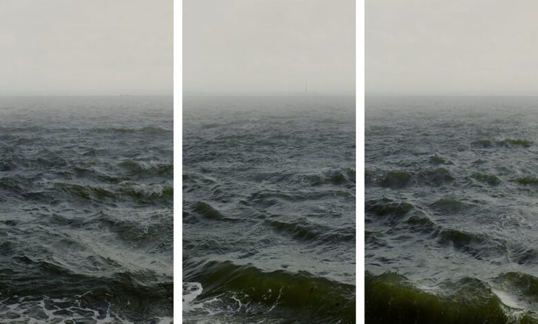 El nuevo trío de obras fotográficas de Nadav Kander son maravillas elementales de contemplación