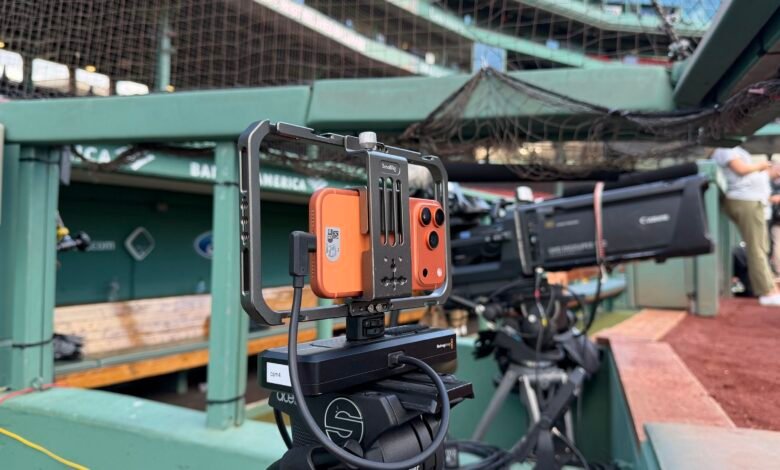 Exclusivo: “Esos teléfonos están siendo tratados como cualquier otra cámara”, dentro de la primera transmisión de béisbol del viernes por la noche de Apple tomando en el iPhone 17 Pro