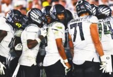 Oregon molesta Penn State 30-24 en las emocionantes dos batallas de tiempo extra