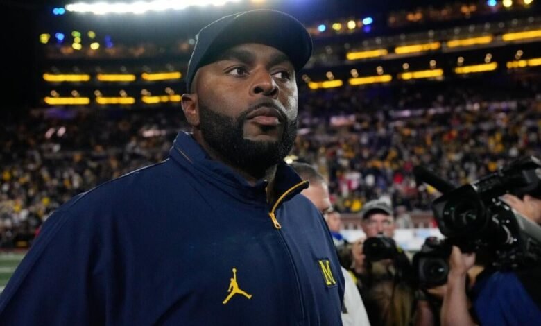 Sherone Moore Suspensión: ¿Por qué el entrenador de Michigan no estará al margen en comparación con CMU con Biff Poggi que sirve como temporalmente?