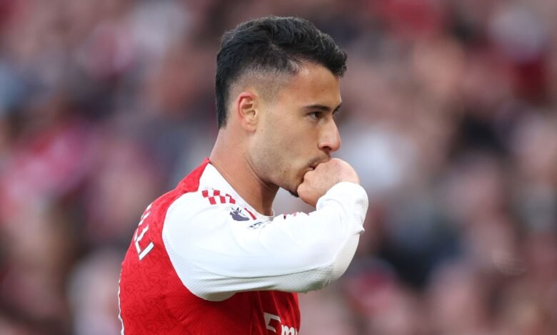 Arssenal ‘finalistas’ Ebechi Eze y Gabriel Martinelli Bail Mikel Arteta como la ciudad hombre de Pep Guardiola ‘Parks the Bus’ – The Premier League Hits and Misters | Noticias de fútbol
