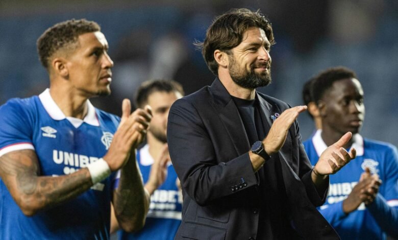 Russell Martin: El propietario de los Rangers se unió a Squad Wild Swimming en el enlace del equipo después de comenzar el campeonato escocés de la Premier League | Noticias de fútbol