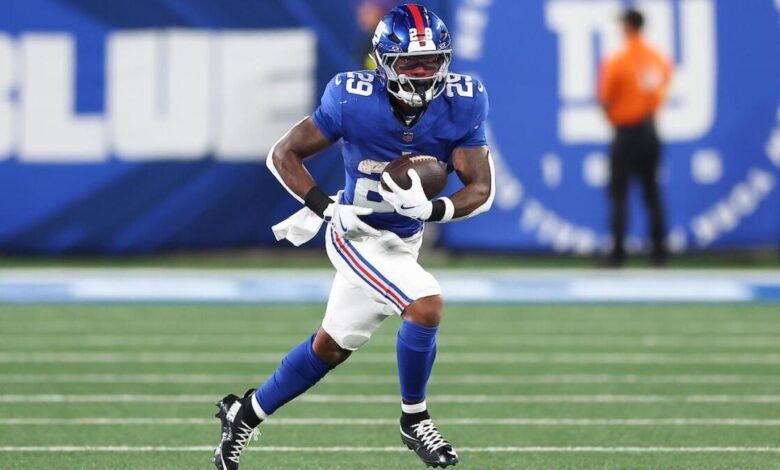 Se informó que el gigante RB Tyrone Tracy perdió el tiempo con los hombros dislocados, abra la puerta a las naranjas Skattebo