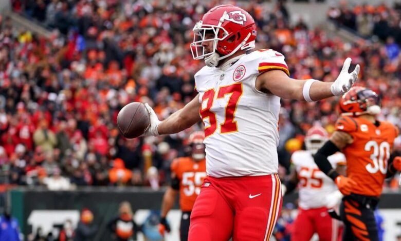 NFL DFS, Semana 2: Fanduel, Draftkings Daily Fantasy Football Peleys incluyen a Travis Kelce y Christian McCaffery.