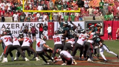 Buccaneers Chase McLaughlin Drills Long-Long 65 yardas de campo de 65 yardas contra Eagles