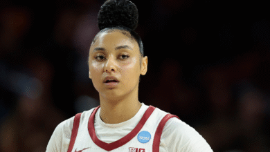Juju Watkins para el 2025-26: la estrella de la USC aturdió el ACL durante la competencia de la NCAA.