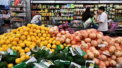 La inflación aumentó en agosto debido al precio del comestibles y al aumento del precio del gas: NPR