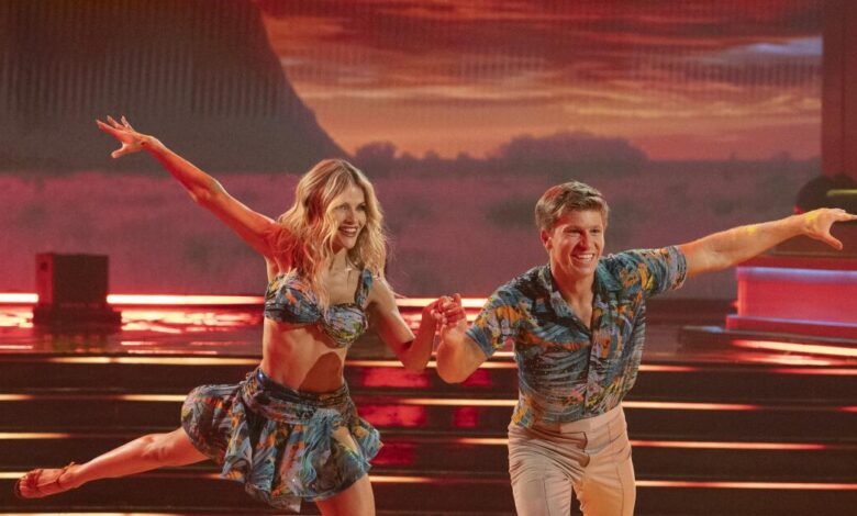 Robert Irvin obtuvo el primer puntaje de ‘DWTS’, Hugs Sis Bindi