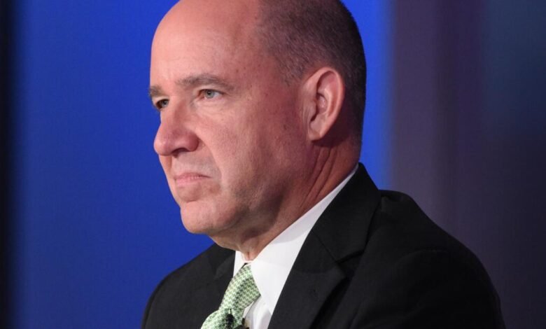 MSNBC Savers Charlie Carcel relacionado con Mathew Dawd en comentarios