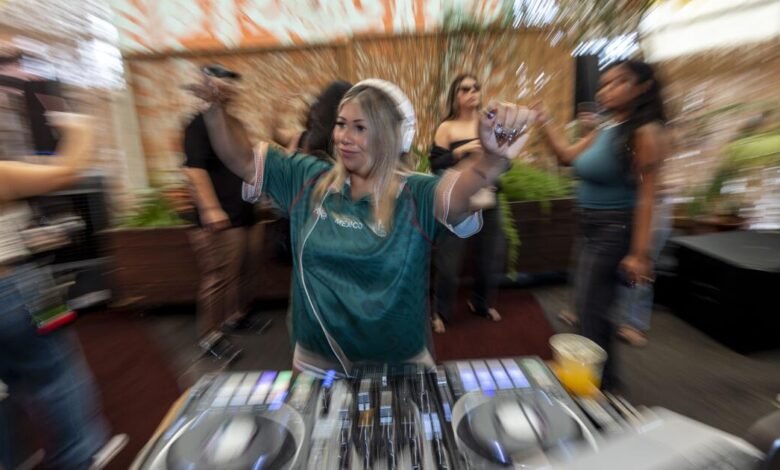 Cafe Con Reetain: Latin Coffee Shop Day Party Craze