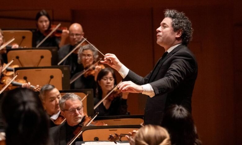 Los nuevos músicos brillan tan pronto como la última temporada con Dudamel La Phil
