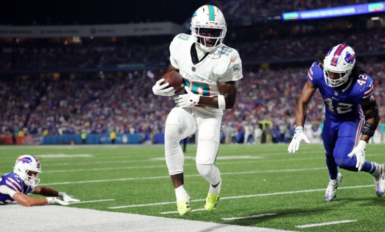 Tyreek Hill falló la práctica el sábado, se espera jugar el lunes.
