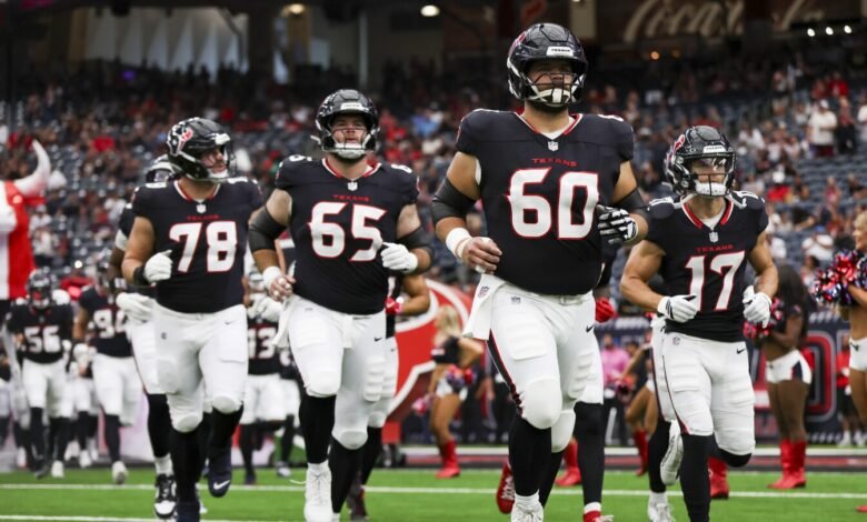 Texans C Jake Andrews con lesión en el tobillo.