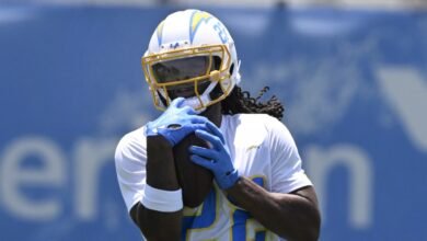 Najee Harris “fortaleció” para jugar después de una “lesión ocular” superficial “