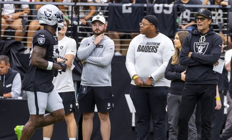 Roger Goodell La cuestión del conflicto de existencia de Tom Brady, a pesar de la existencia de reglas para resolverlo