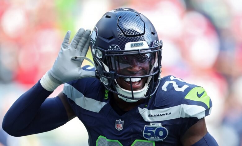 Se sospecha que la lista de Seahawks Devon Witherspoon se enfrenta a Steaker. Se sospecha que la lista de Seahawks Devon Witherspoon se enfrenta a Steaker.