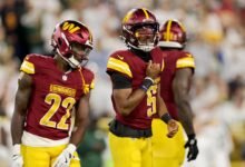 TD TD de Jayden Daniels recibió al comandante dentro de 17-10.