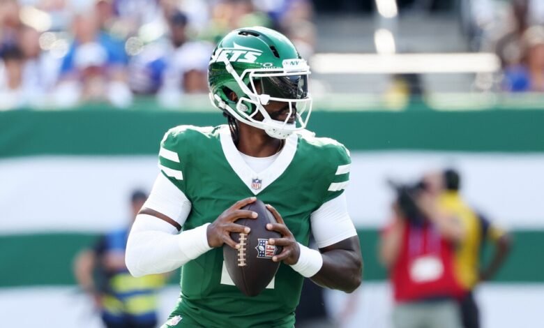 Aaron Glenn: No hay respaldo de QB, quiero más que Tyrod Taylor