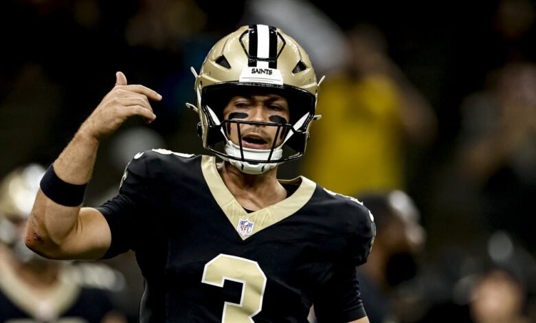 Santos firma el QB Jake Haener para el escuadrón operativo