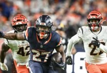 Cambiado a Broncos, corriendo bien el lunes por la noche.