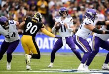 El vikingo lideró después de que el TD defensivo de los Steelers fuera revocado cuando se jugó