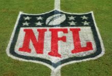 NFL expande su influencia de comunicación al hacer muchas transacciones con las compañías de comunicación