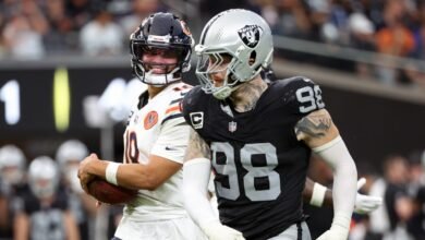Soportar puntos tardíos, goles de campo para derrotar a Raiders