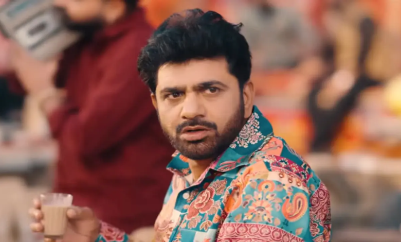 El actor y director de Haryanvi, Uttar Kumar, ha sido arrestado por cargos de violar a la actriz El actor y director de Haryanvi, Uttar Kumar, ha sido arrestado por cargos de violar a la actriz