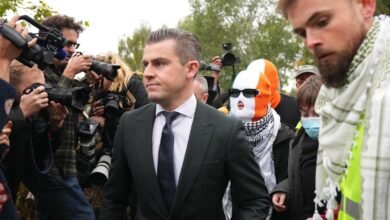 El tribunal británico ha lanzado acusaciones de terrorismo contra el miembro del grupo de hip-hop Knecap.