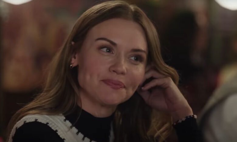 Las estrellas de touchdown de vacaciones en Hallmark llegaron a Telgate con los fanáticos de Buffalo Bill y yo (en los deportes) aceptamos el asunto con la respuesta de Holland Roden