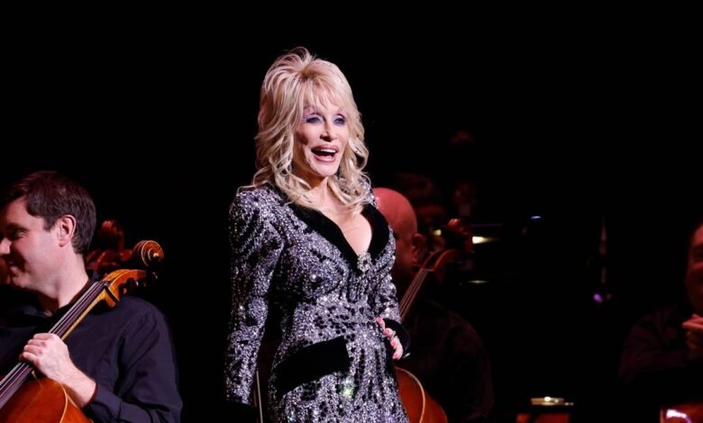 El icónico cantante insta a los fanáticos a rezar por la hermana de Dolly Parton después de que se enferma El icónico cantante insta a los fanáticos a rezar por la hermana de Dolly Parton después de que se enferma
