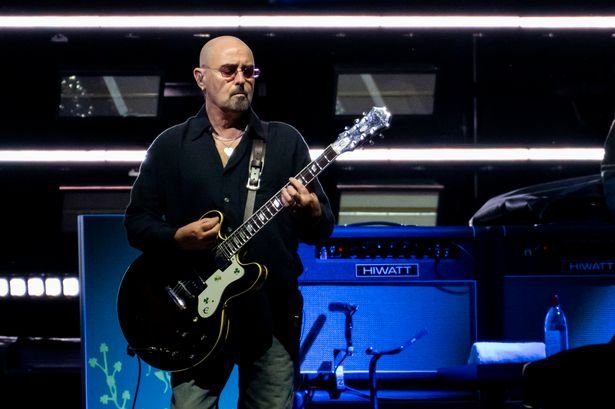 La estrella de Oasis, Paul ‘Bonhead’ Arplars Tour Break, tan pronto como el cáncer postal se infecte con cáncer