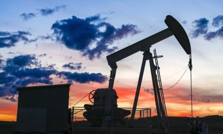 Los empleados de petróleo de Canadá como fabricante para un momento difícil por delante: Video FP