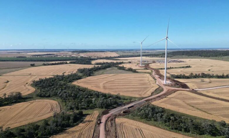 Greenleaf recompra un parque eólico en Queensland incluso si el gobierno cancela otros proyectos aprobados. Greenleaf recompra un parque eólico en Queensland incluso si el gobierno cancela otros proyectos aprobados.