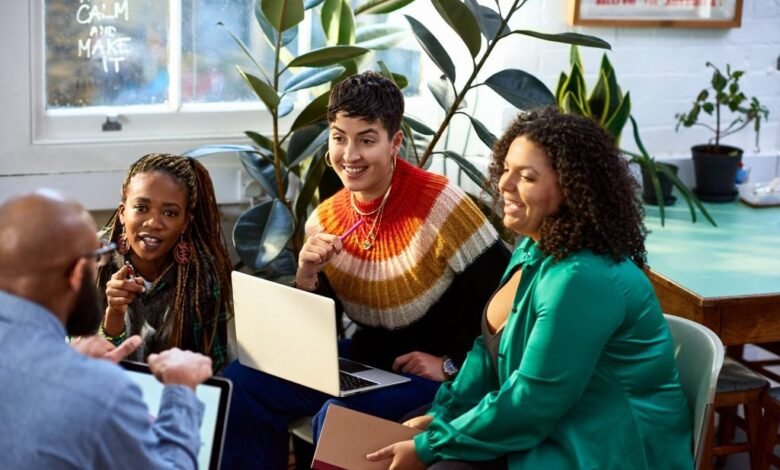 Convierta las tareas aburridas en trabajos que realmente interesan a las personas Convierta las tareas aburridas en trabajos que realmente interesan a las personas