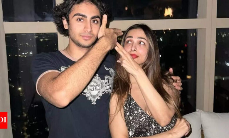 Malaika Arora dice que su hijo Arhan Khan bromea en su baile, es un muy buen coreógrafo: “Por favor, no puedes bailar así”. Noticias de películas hindi Malaika Arora dice que su hijo Arhan Khan bromea en su baile, es un muy buen coreógrafo: “Por favor, no puedes bailar así”. Noticias de películas hindi