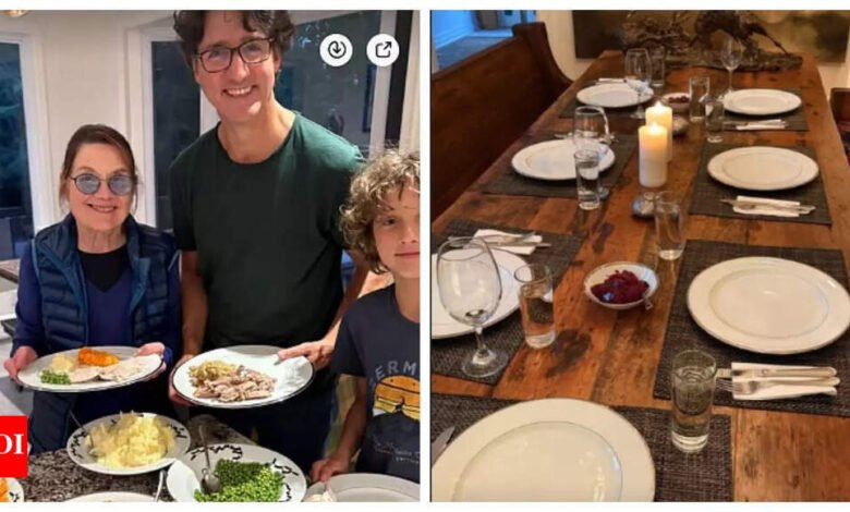 Entre el romance de Catie Perry y Justin Trudeau, la ex primera ministra canadiense, la ex esposa Sophie y los niños se reunieron con los niños para el Día de Acción de Gracias. Entre el romance de Catie Perry y Justin Trudeau, la ex primera ministra canadiense, la ex esposa Sophie y los niños se reunieron con los niños para el Día de Acción de Gracias.