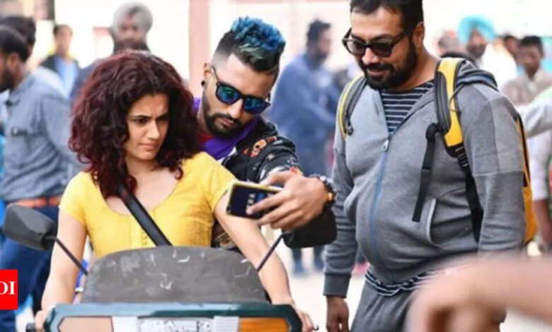 Cuando Vicky Kaushal y Anurag Kashyap Tapsy Pannur Thobacc Pictures; La actriz respondió: “Soy una jugadora muy justa”. Hindi Movie News Cuando Vicky Kaushal y Anurag Kashyap Tapsy Pannur Thobacc Pictures; La actriz respondió: “Soy una jugadora muy justa”. Hindi Movie News