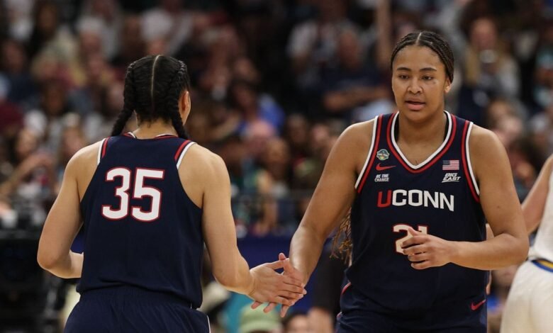Análisis de la encuesta de los 25 mejores jugadores de baloncesto universitario femenino de AP