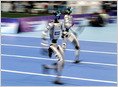 Documentos: Rhoda AI, que recaudó una Serie A de 162,6 millones de dólares en abril, y Genesis AI, que recaudó una semilla de 105 millones de dólares a principios de este año, han estado desarrollando robots humanoides (Anna Tong/Forbes)