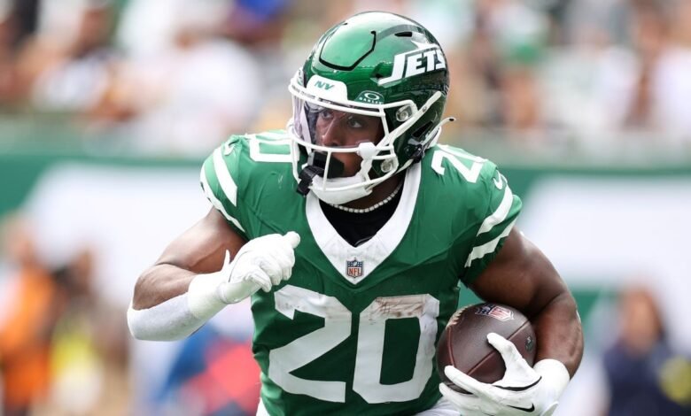 Bola de cristal de Fantasy Football: jugadores cuyo valor podría cambiar en la fecha límite de cambios de la NFL Bola de cristal de Fantasy Football: jugadores cuyo valor podría cambiar en la fecha límite de cambios de la NFL