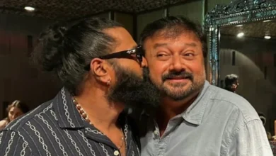 Elegir: Kantara Capítulo 1 Starrak isb Sethi y Jayaram se vuelven a reunir, comparten un momento de beso
