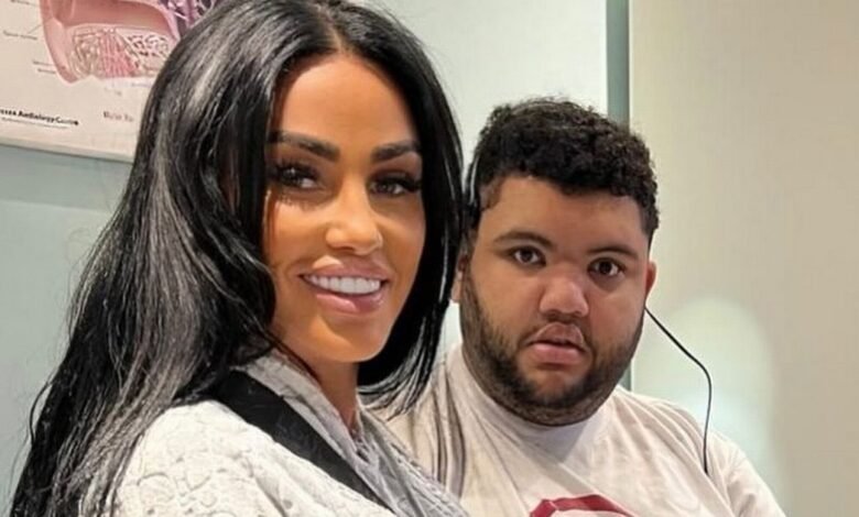 Katie inicia a Harvey con CBD Gummy cuando se vuelve “hermosa y genial” con ellas Katie inicia a Harvey con CBD Gummy cuando se vuelve “hermosa y genial” con ellas