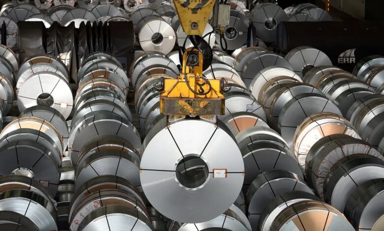 La Unión Europea propuso una doble tasa impositiva de importaciones de acero al 50%.