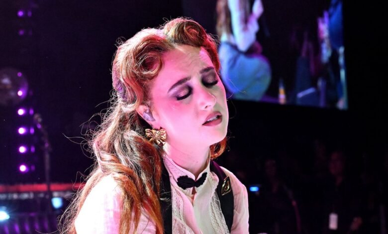 Pink Pony Club en Australia, que lleva el nombre de la canción de la estrella lesbiana Chappell Roan, solo quiere hombres Pink Pony Club en Australia, que lleva el nombre de la canción de la estrella lesbiana Chappell Roan, solo quiere hombres
