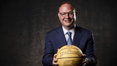 Adrian Wojnarowski lanzó el ‘Programa con Woj’ para criar Nil para San Bonaventura