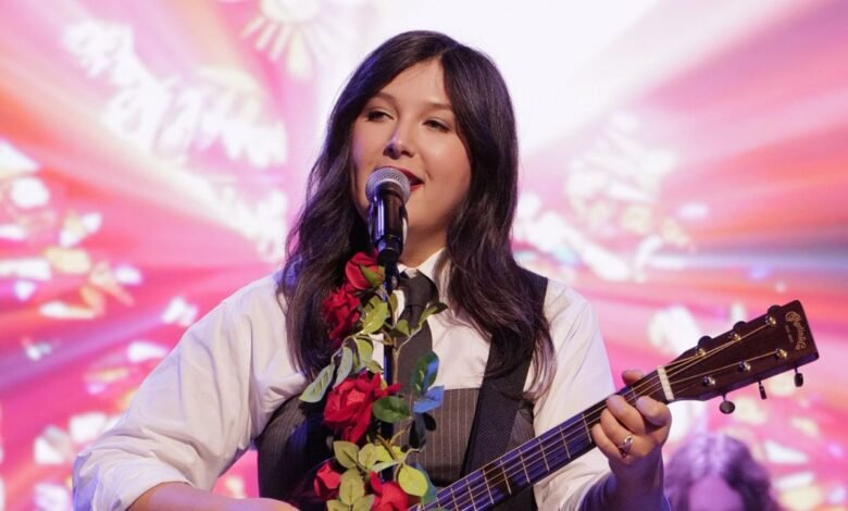 Lucy Dacus: ‘Maldito país’ por reconsiderar el matrimonio igualitario Lucy Dacus: ‘Maldito país’ por reconsiderar el matrimonio igualitario